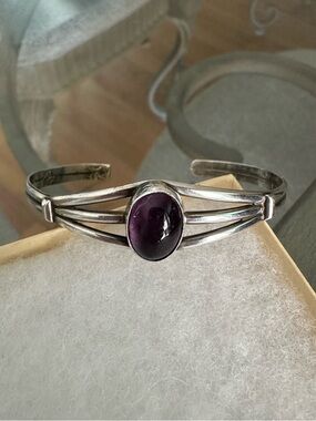 Signed E. Belone Sterling Silver Amethyst Cuff Bracelet Navajo 11.3g